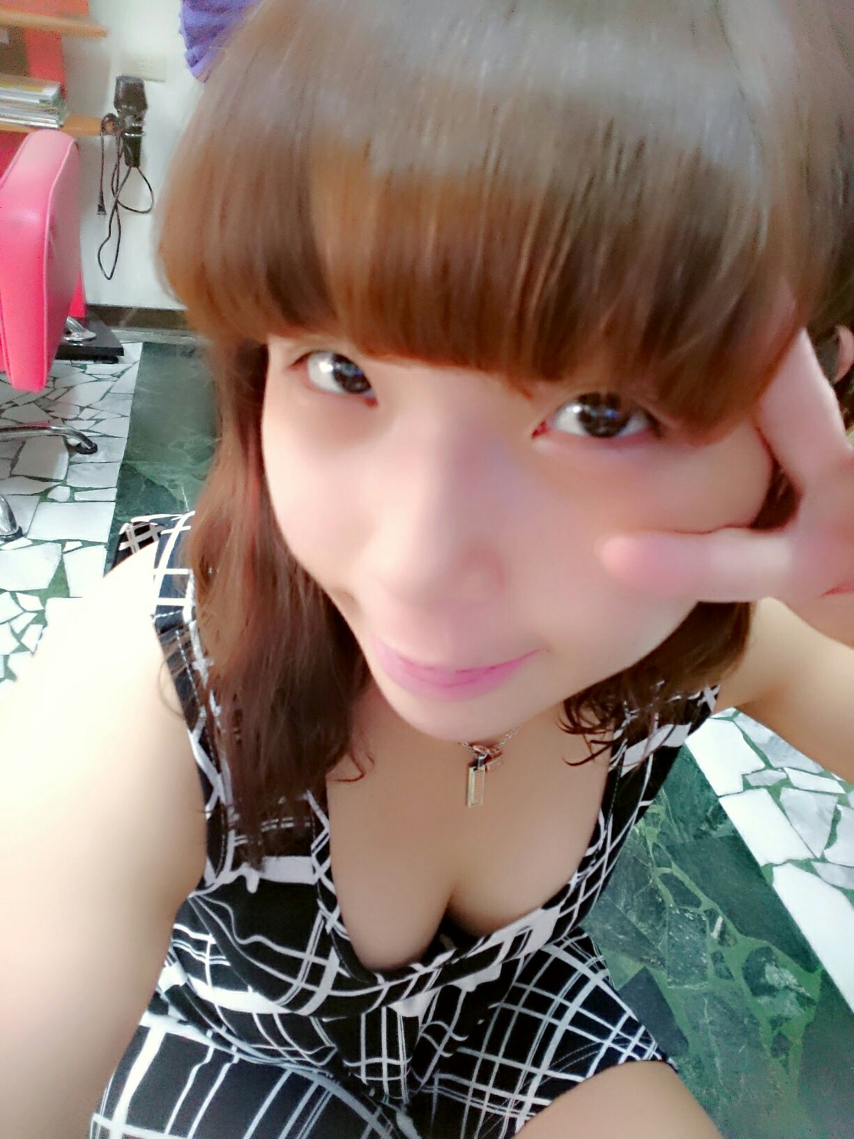 美容濕綝綝