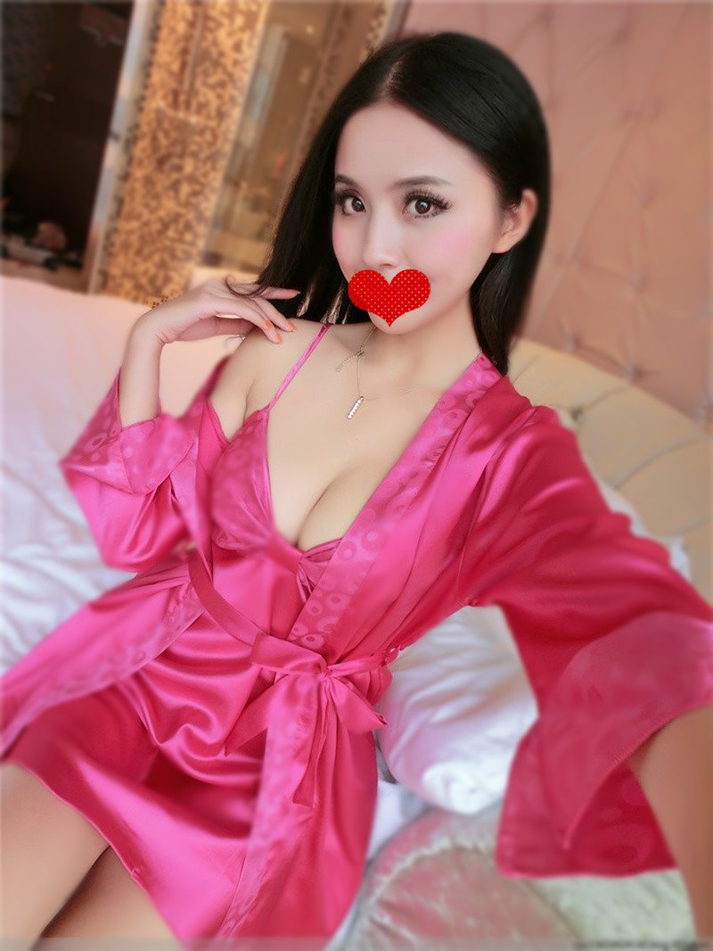 170340fkzz8obxaova21b1.jpg