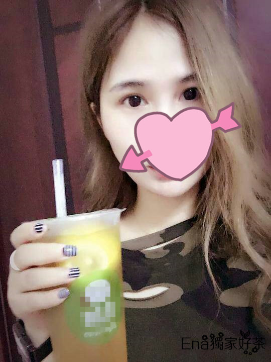 Ena  點點.jpg