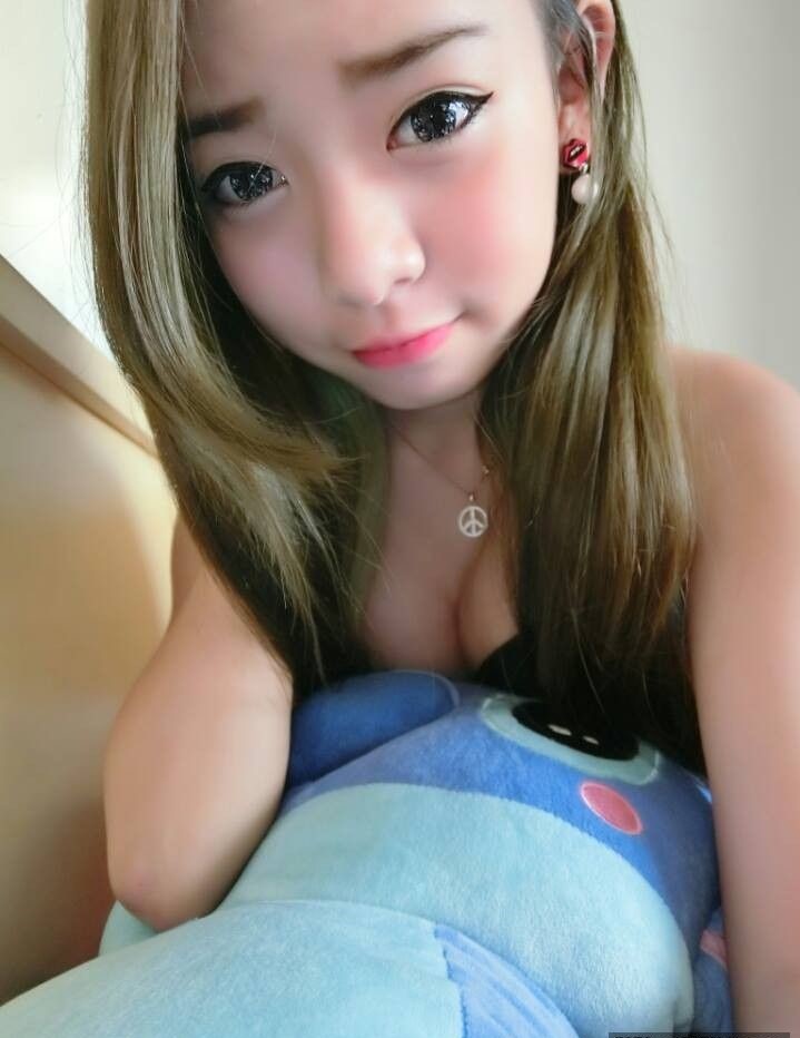 023722xut2f8f38o85y2fm.jpg