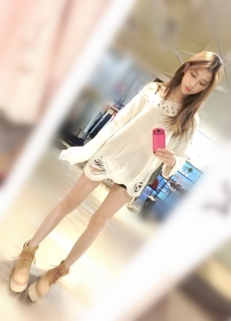 夏蟬 162.46.C.22 5.5K  服裝店小妹 清純陽光有女友FU 水叮噹的面孔 水嫩的肌膚 聞著.jpg
