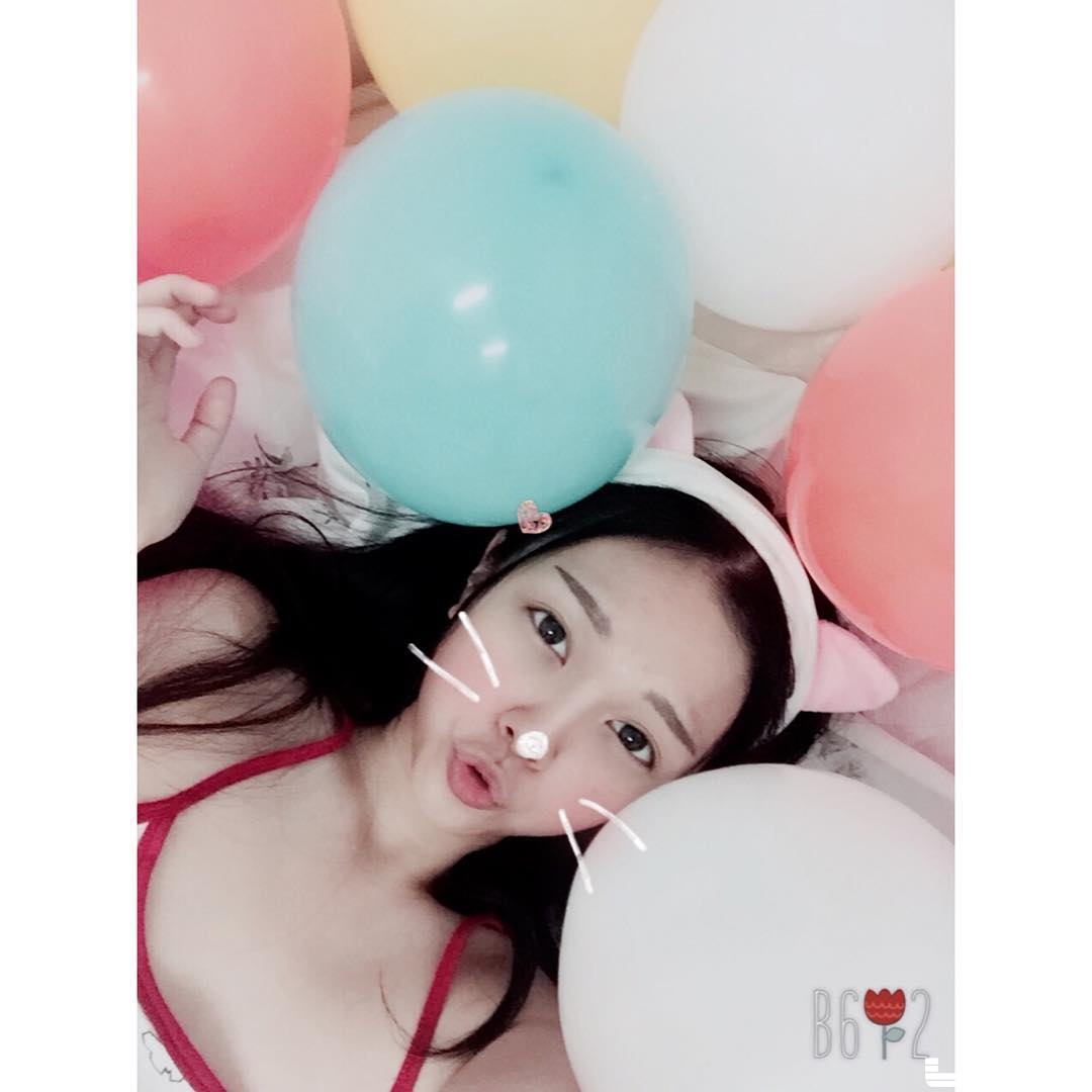 1535199ujpaj5j5u7n7pau.jpg