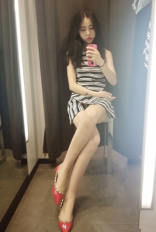 服裝店店員  彤彤 165 D 47 23 美腿 皮膚白皙 健談 熱情 慾望強 不趕時間 不制度化 不.jpg