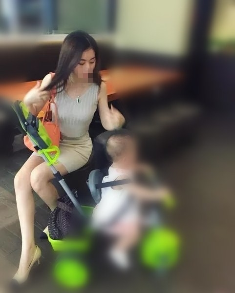 小艾 164 E 48 27 單親媽媽 白皙皮膚 超級E奶 溫柔外表在床上超級風騷 CP值高.jpg.jpg