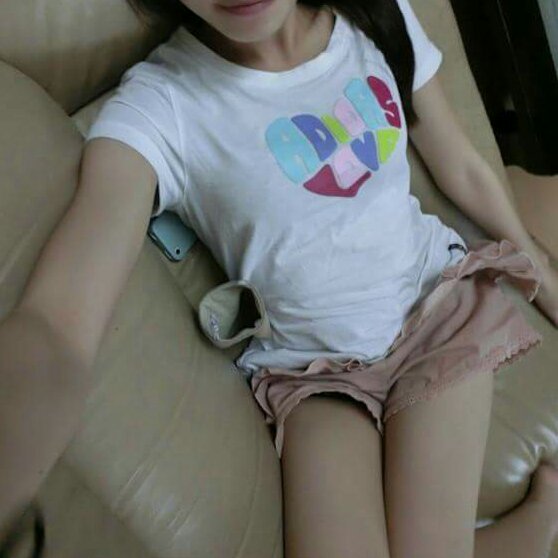 135900fd8dd8cbd4x5irst.jpg