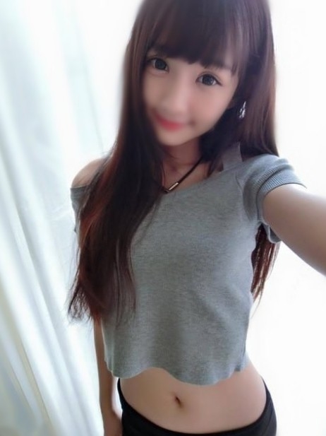 果子 160 D 22 小蠻腰 大眼睛 實習秘書 正妹果子 前凸後翹 會笑的眼睛 皮膚很滑很嫩暫.jpg