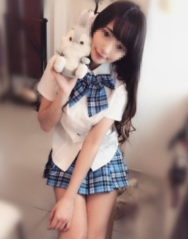 喜歡cosplay 佳佳  158 C 19歲  幼齒粉嫩嫩  悶騷 想要嘗試跟陌生男人做愛的感覺 可配.jpg