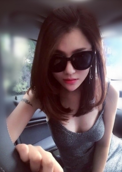 #海威  163 47 C  25  身材超辣的哦 很有氣質 胸部堅挺 經常有在保養的正妹 很有女人.jpg