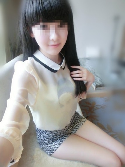 #小西  160 C  45 23  幼稚園老師 甜美可愛 很愛笑 健談 有女友FU 配合度不錯  PS約妹.jpg