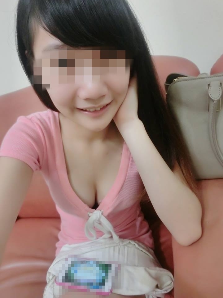 #小乖  156 42  B 21歲  喜歡粉嫩鮑魚的卡緊來喔 皮膚白皙嫩滑 聲音甜美 打扮性感 奶.jpg