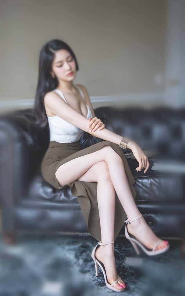 #湘湘美人  170 D 47 24歲  高挑 氣質 美腿 翹臀 大奶 CP高.jpg