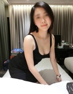 #恩琪  167 D 22歲  有點小肉 可以配合奶炮唷 配合度高 很想回沖喔互動好 可無套吹~喇.jpg