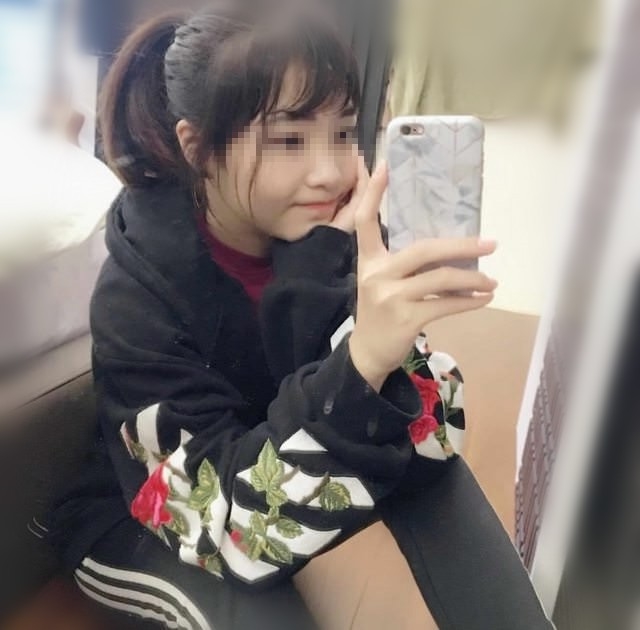 #柔柔  158 44 32B  此咩咩是可愛且有女友的FU 因為年輕所以什麼都不太會 所以別期待.jpg