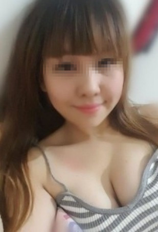 #阿朵  162 46 23y  想要一個男人抱著插著暖床哦 清純大奶 想要自己粉粉的乳頭被吃掉 .jpg