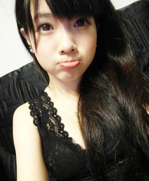 #甜甜  163 D 47 22歲  外表文靜淑女 內心悶騷 很饑渴 皮膚白皙 沒有男友 慾女級別 會.jpg