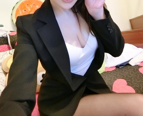 133152h18kk7vpow99m0oo.jpg