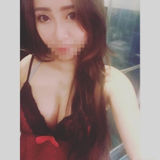 白雪  164 E 31歲 48kg  （#辣媽）.jpg