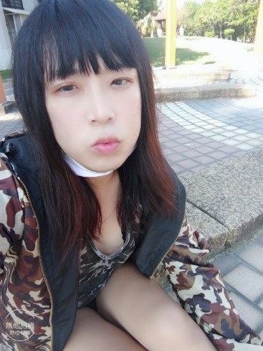 1201102ttyi9g99rt8i8tq.jpg