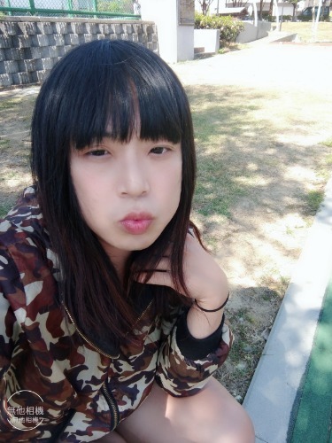 1201102ttyi9g99rt8i8tq.jpg