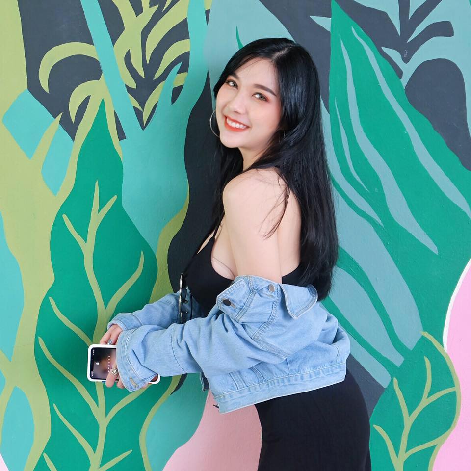 205. 31318220_10209423803426556_5291070293404290308_n.jpg