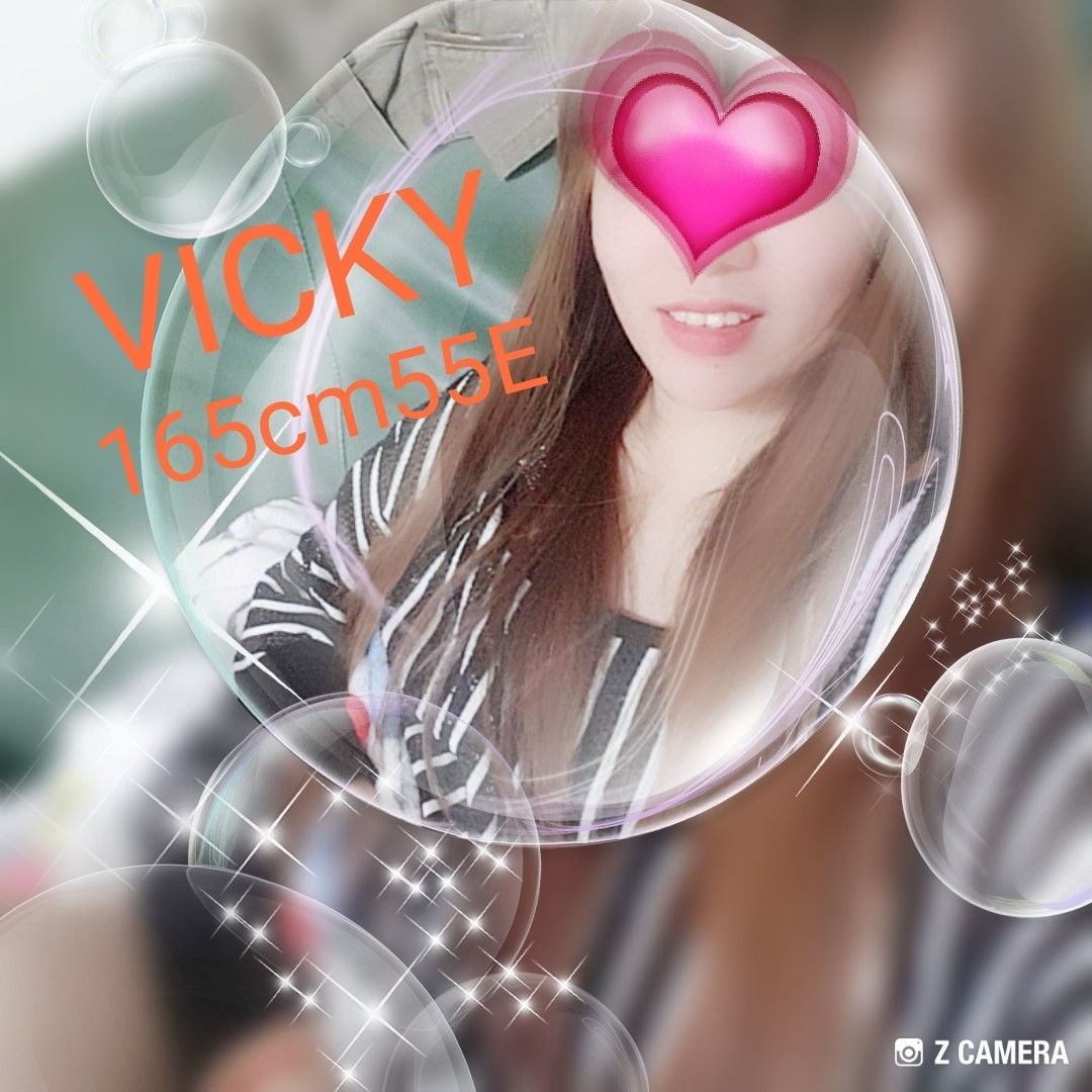 Vicky   16365E_190324_0004.jpg