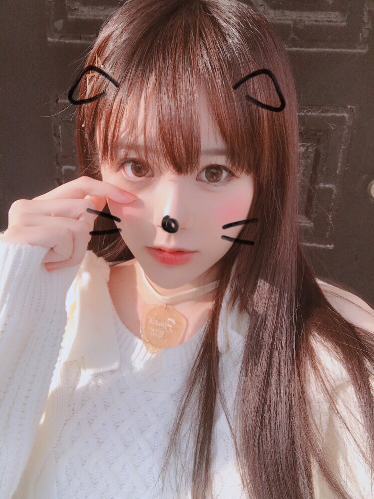 193. DW3a3c6VMAEKskw..jpg