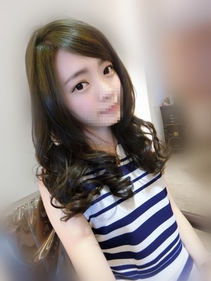 042727ht8i5b4zh8l9g38t.jpg