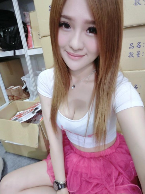 72X3L293Z47Z_x1y45Pg_600.jpg