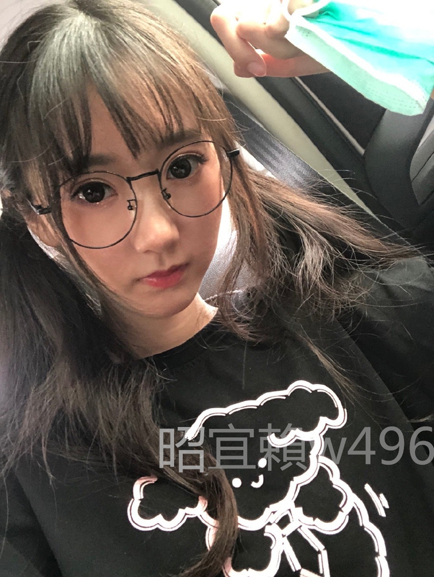 0085CCGVgy1gfg7s9ri3qj30u013yqe9_副本.jpg