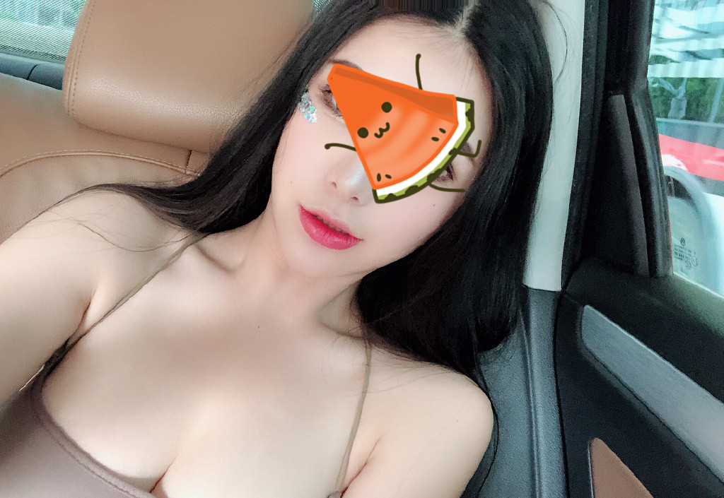 008cnWr7gy1glfmakah22j30u00mi4qp.jpg