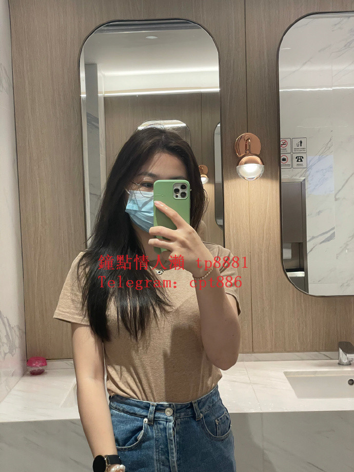 E4K2HqbVoAAMPs7.jpg
