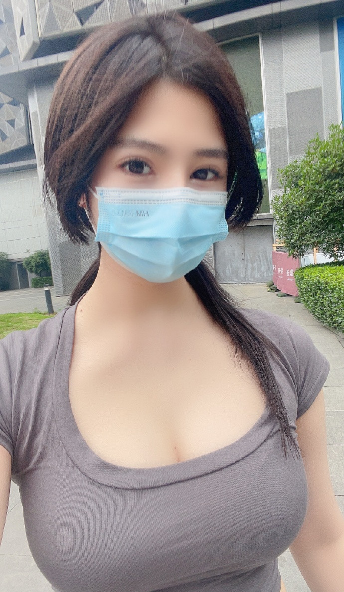 006TF8nqgy1gqrjrytw72j31902807wi.jpg