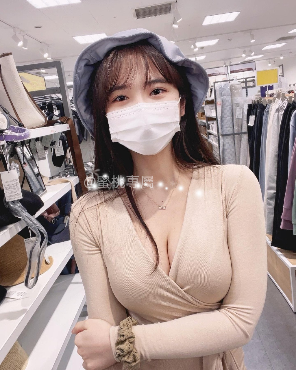 哼哼.jpg