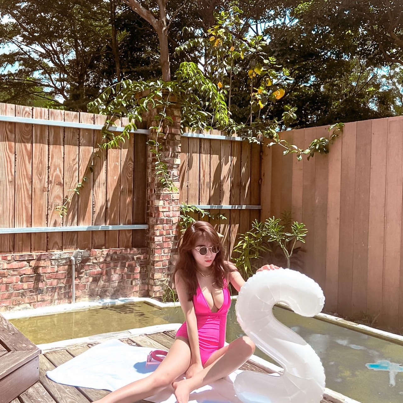 S__9011219_0.jpg