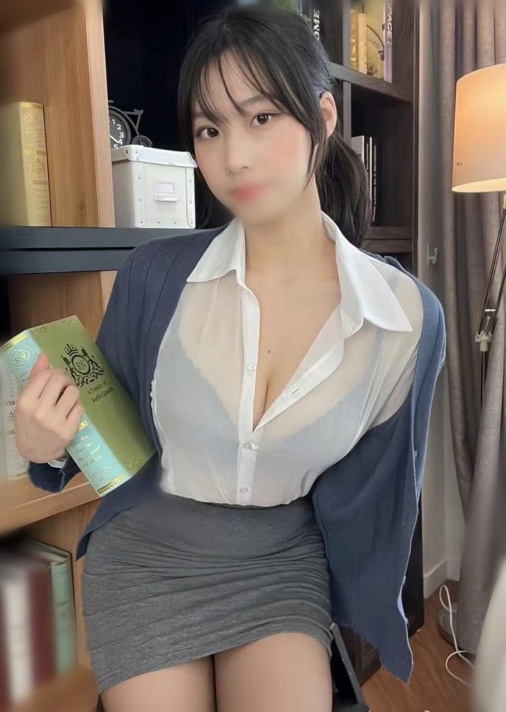 蒂娜2-727x1024.jpg
