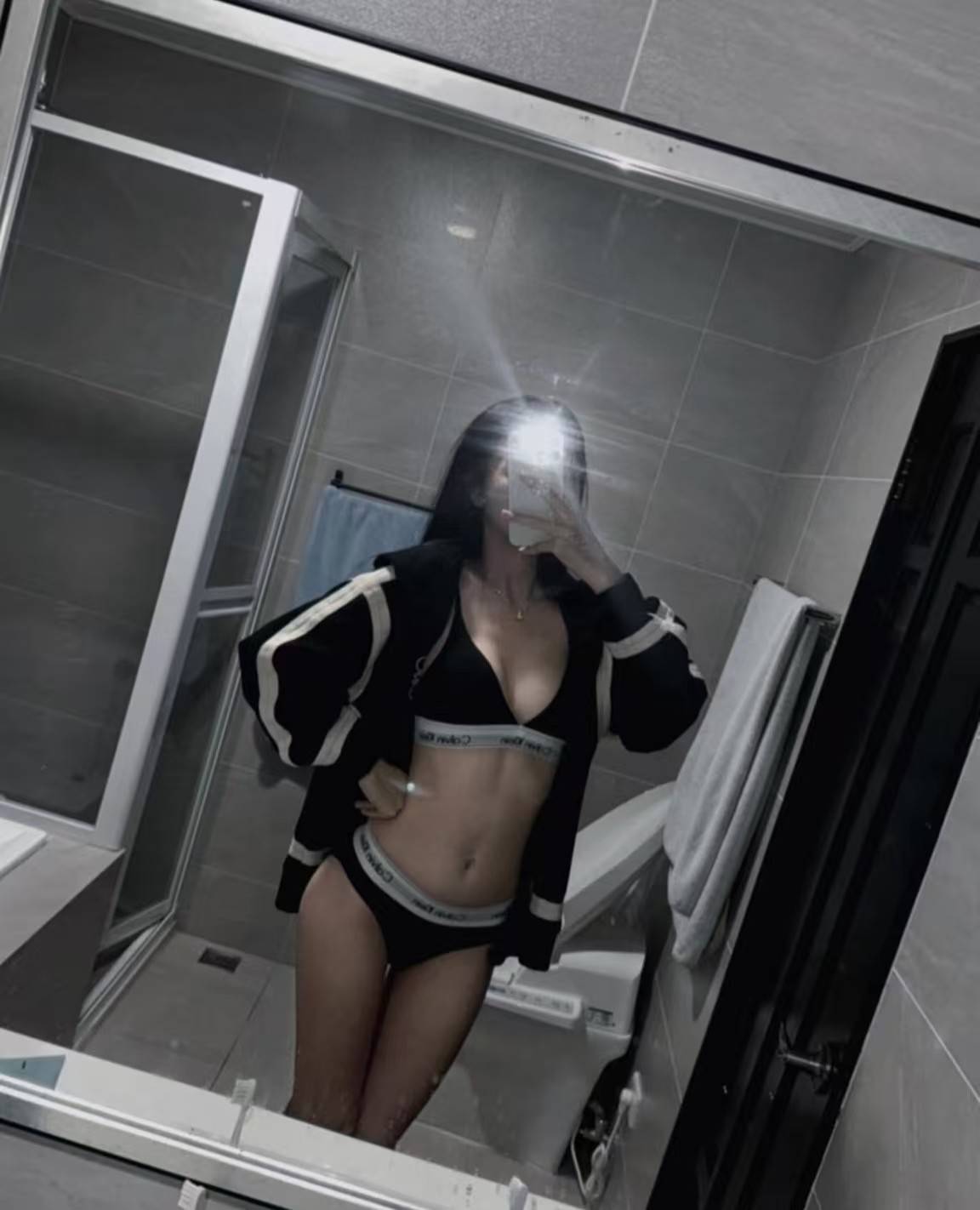 931062_0.jpg