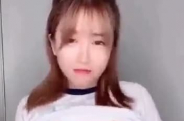 漂亮的臉配上一副大奶...直接加到滿分