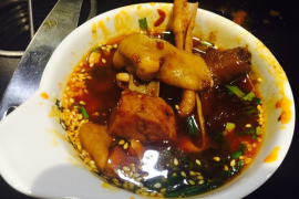 逗士串串，微辣也狠辣，慎點！