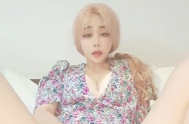 整個好像哪裡怪怪的
