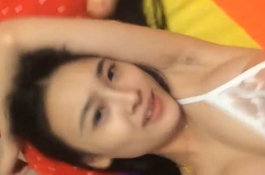 那個腋毛可以稍微處理一下嗎...