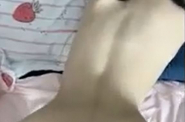 這腰身很可以...