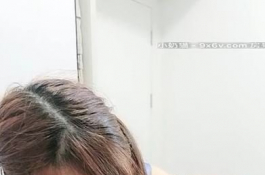 女友被上我在旁邊看