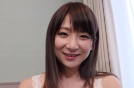 美女降臨我套房