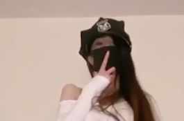 長髮女孩熱舞