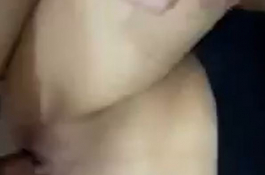 手機滑到一半被弄得慾火焚身