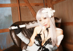 性感血腥風格The Beautiful and Bloody