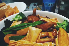大鴿飯吃乳鴿